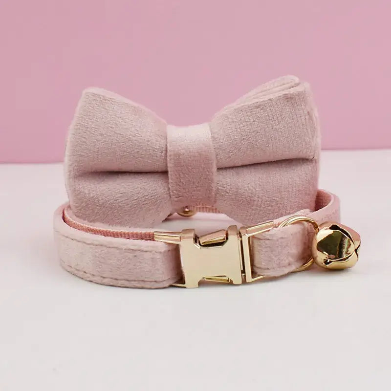 Collier pour chat souple et personnalisable - Nœud papillon rose avec boucle dorée pour plus de sécurité et de style