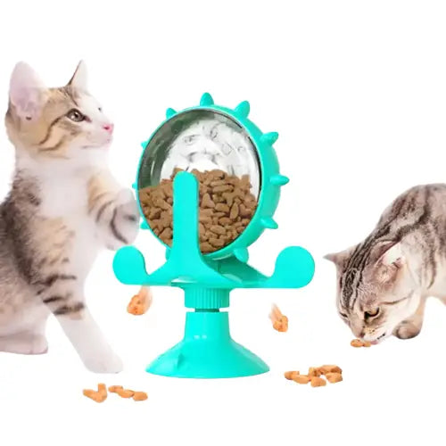 Deux chatons captivés par leurs reflets avec le jouet interactif pour chat - stimulateur de friandises rotatives Transparent Background