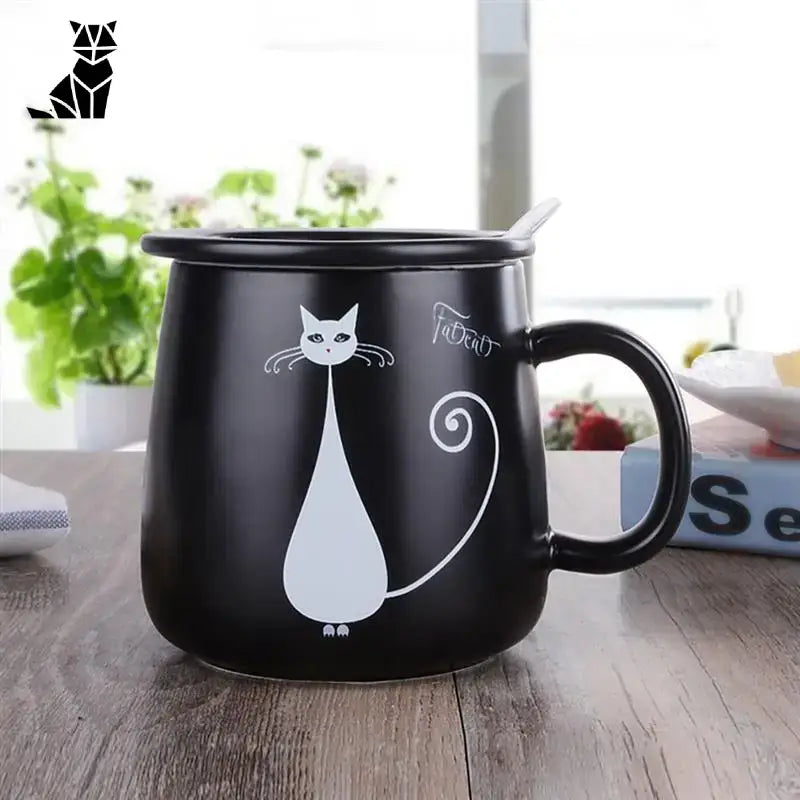 Mug Chat Blanc: Savourez Chaque Gorgée Avec élégance! Noir Assis