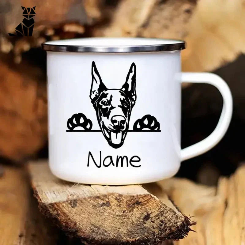 Mug personnalisé pour chien : Tasse blanche avec une image de chien noir, cadeau unique pour les animaux